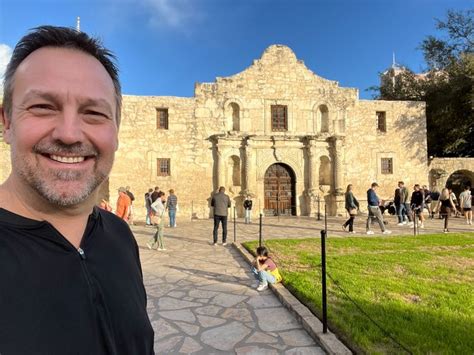 The Alamo: Where Texan History Whispers and Echoes of Bravery Resound!